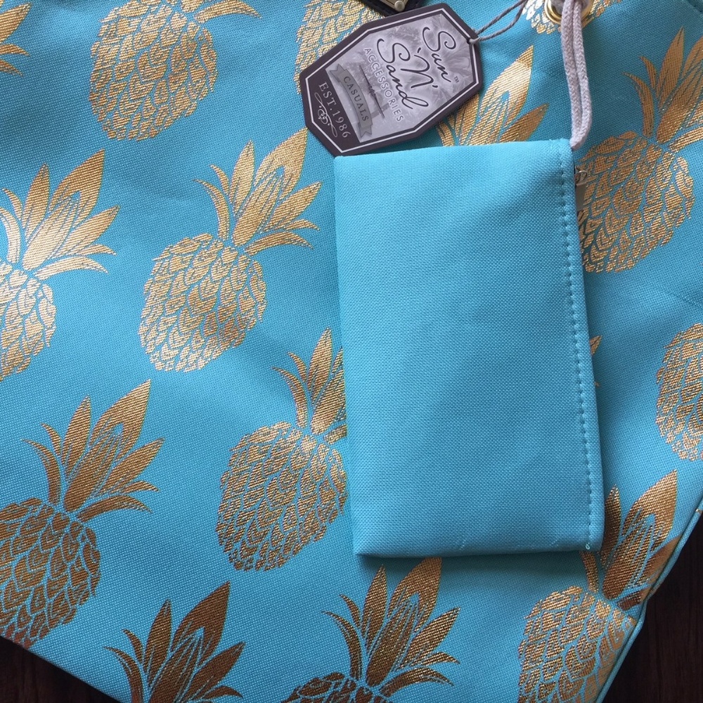 Restocked!Aqua Blue Oversize Beach Tote - Picture 5 of 8